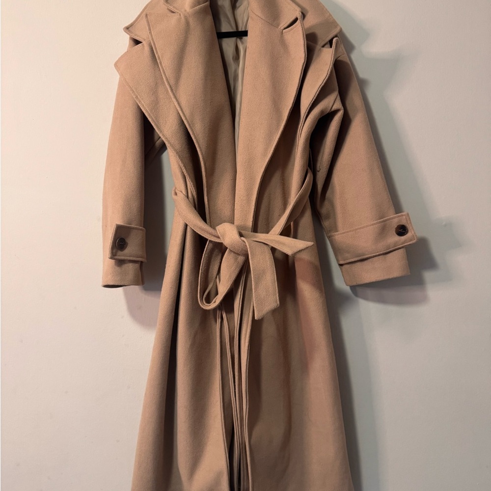 Elegant Tan Women's Trench Coat